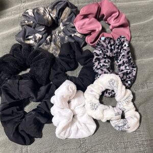 🎉☀️ ANYTHING 💲 1️⃣5️⃣ DOLLARS OR LESS IS 5️⃣ FOR 💲4️⃣5️⃣ DOLLARS☀️🎉